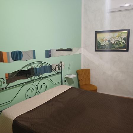 Nostra Casa Suites Palermo Pokój zdjęcie