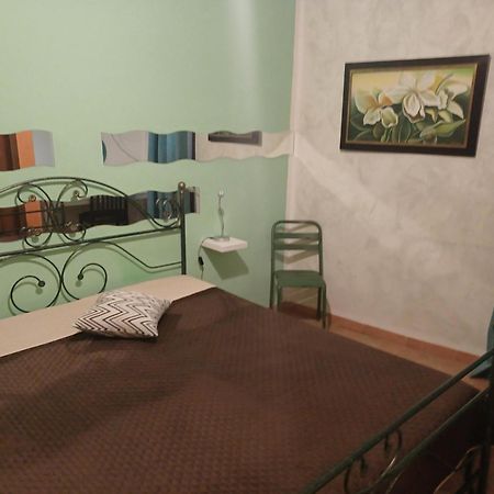 Nostra Casa Suites Palermo Pokój zdjęcie